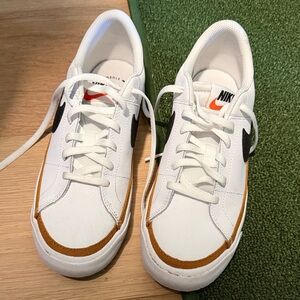 Nike Men’s White Sneakers with Black Swoosh and Tan Trim